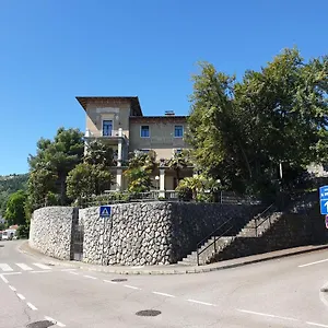 Jure - Mirjana Apartman